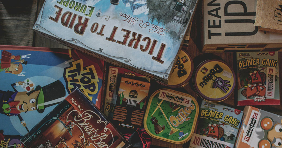 Vanliga frågor om brädspel: tärningar och spelkort